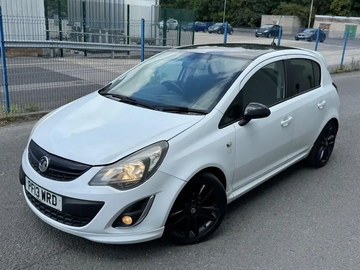 Used Vauxhall Corsa Edition 2013 White Hatchback