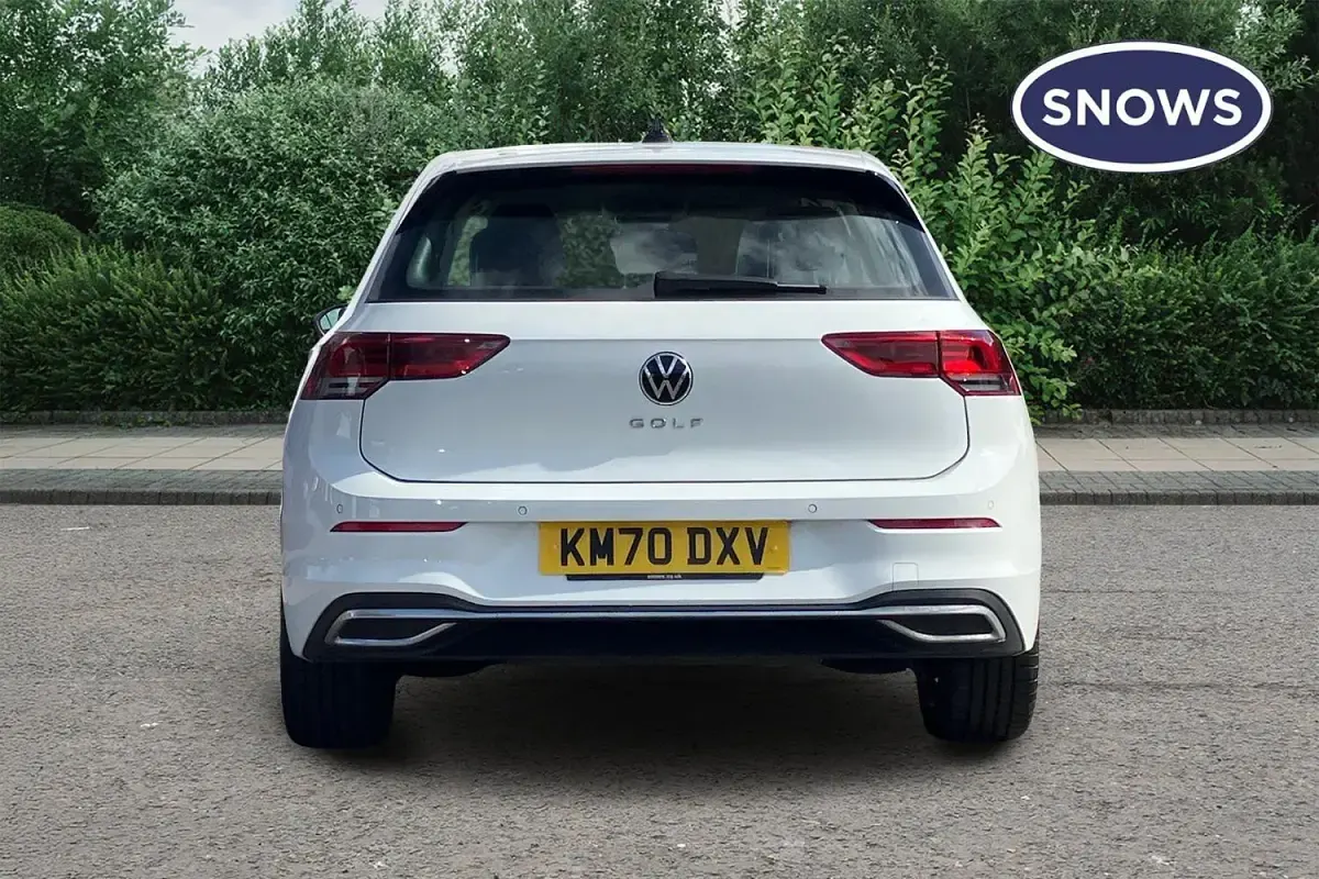 Used VW Golf VII Style 130 HP (95 kW) 2020 White