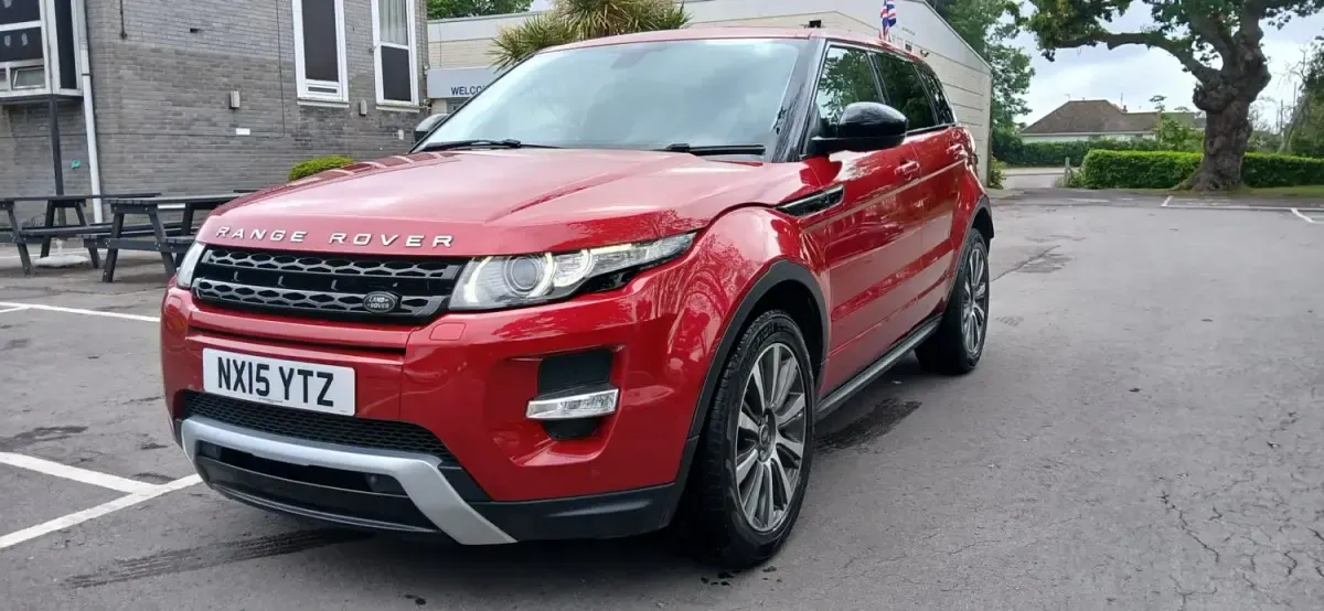 Used Land Rover Range Rover evoque Dynamic 2015 Red Estate