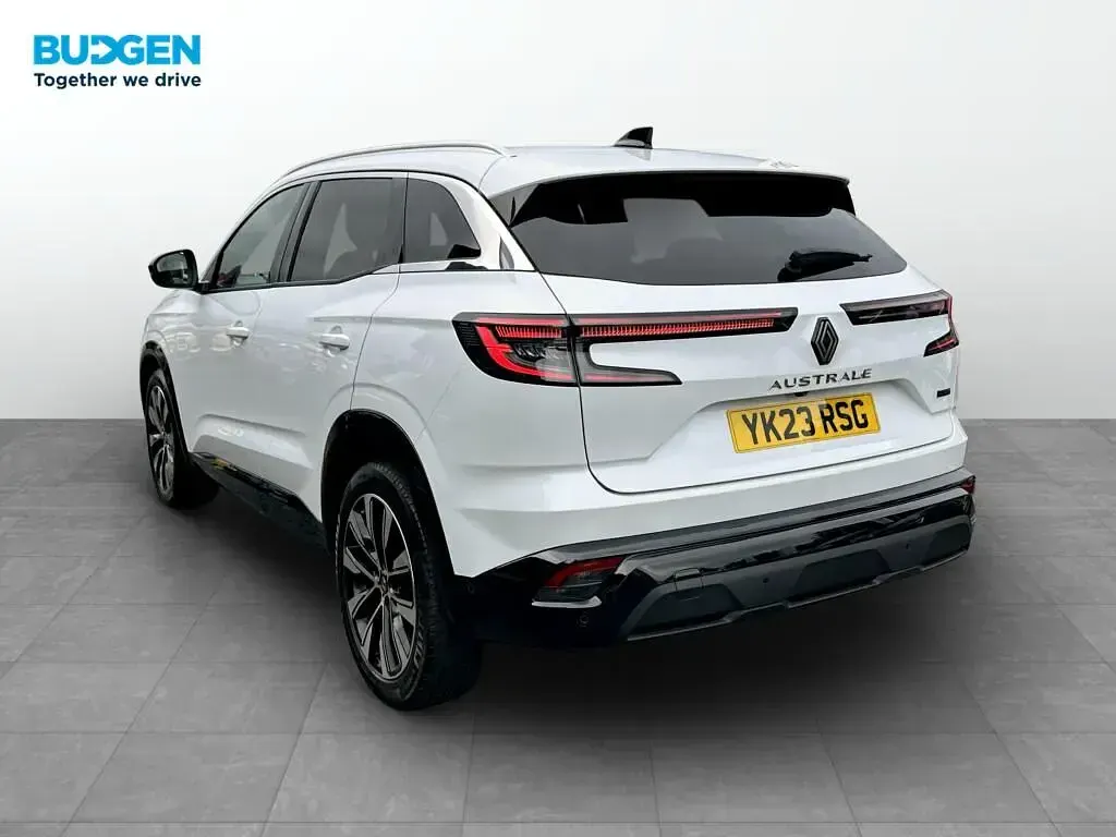 Used Renault Austral Techno 200 HP (147 kW) 2023 White SUV
