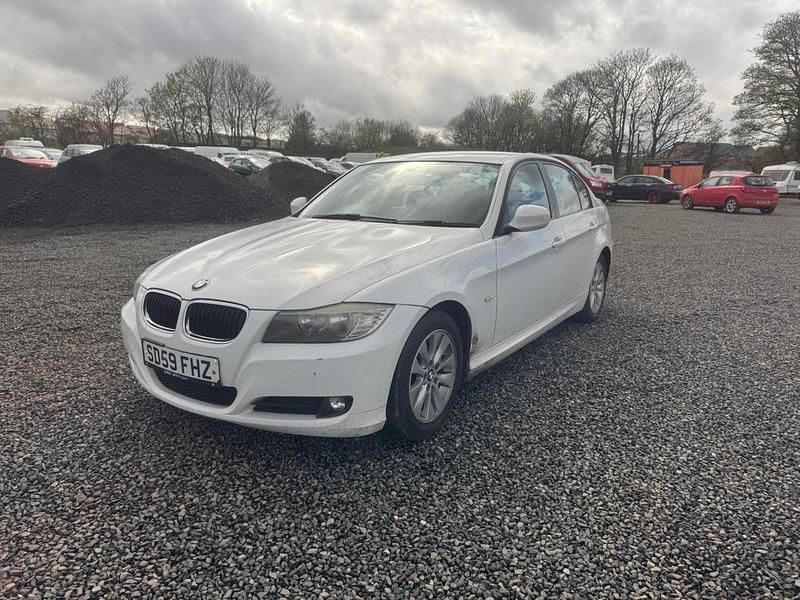 Used BMW 318 2009 White Sedan