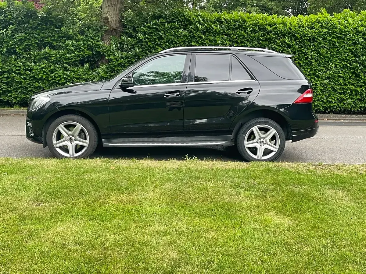 Used Mercedes ML350 AMG line 258 HP (189 kW) 2015 Black SUV