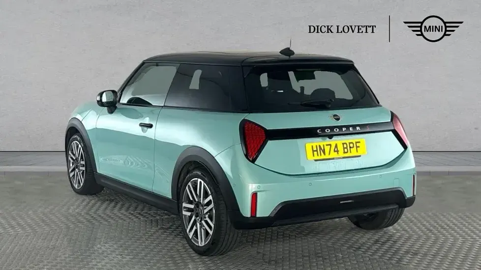 Used Mini Cooper S Hatch 201 HP (147 kW) 2024 Green Hatchback