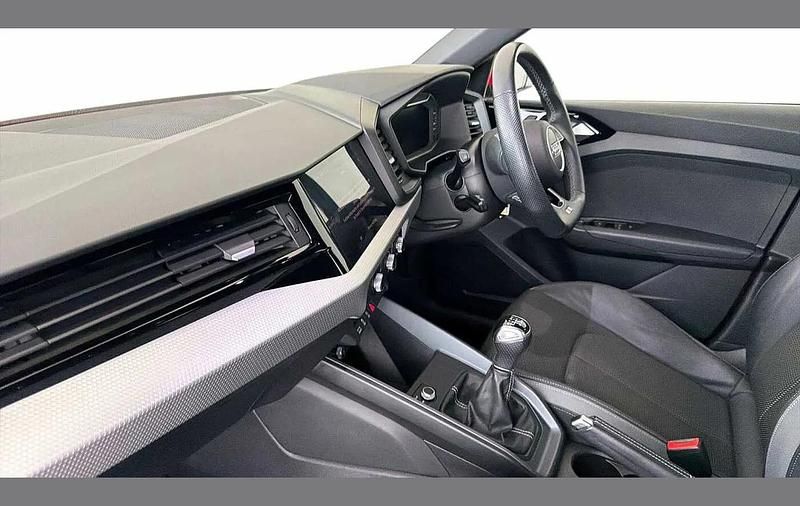 Used Audi A1 S-Line 108 HP (79 kW) 2022 Red SUV