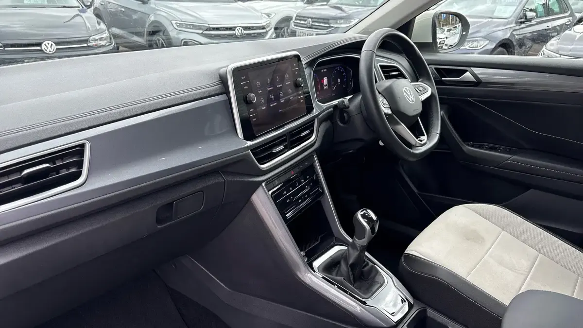 Used VW T-Roc Style 150 HP (110 kW) 2023 Grey SUV