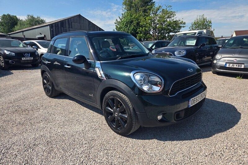 Green Used 2014 Mini Cooper S Countryman SUV | £5,799 (Fair price) - Image 1/1