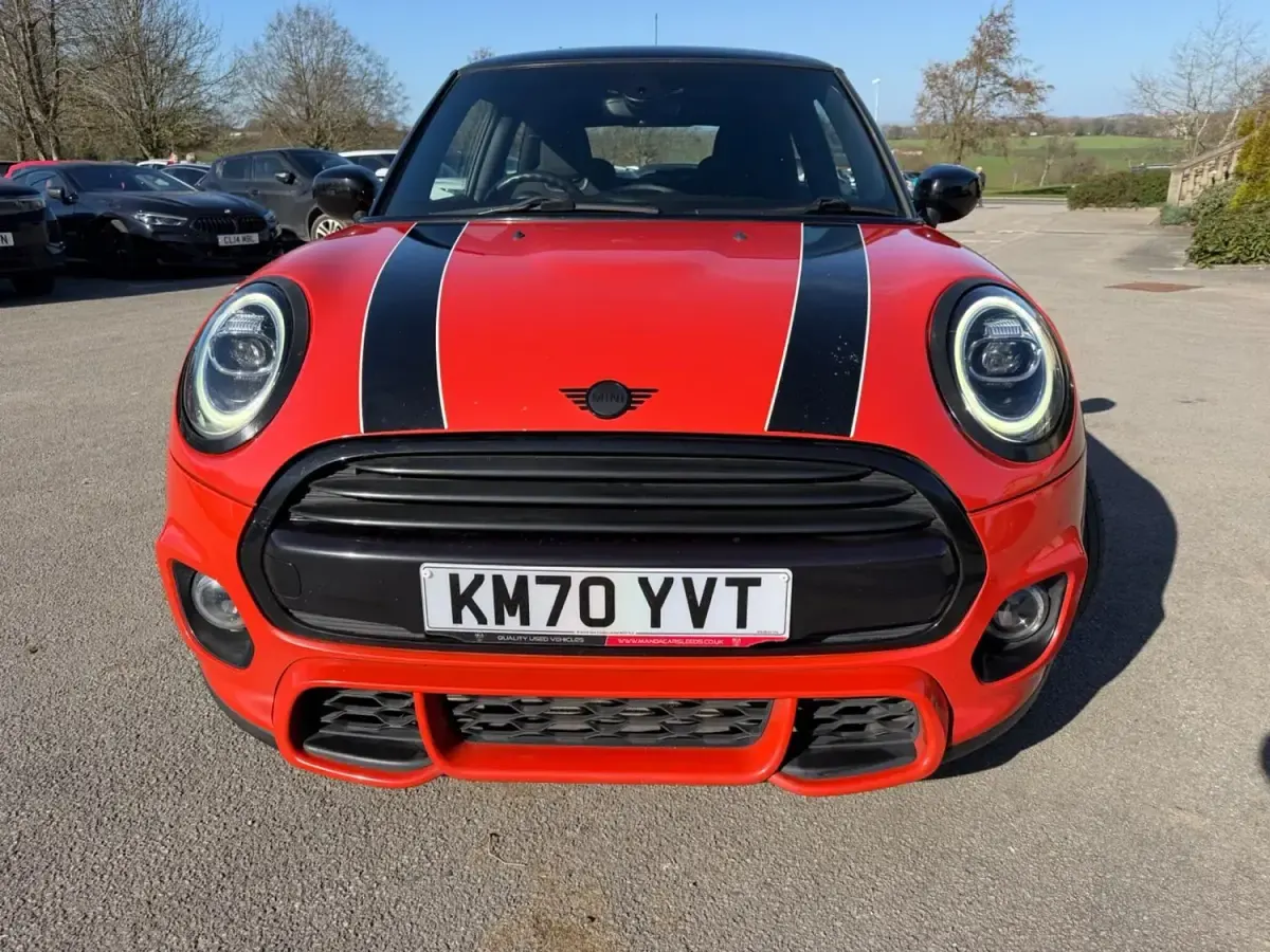 Używany Mini Cooper Hatch 2020 Pomarańczowy Hatchback