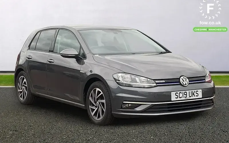 Used VW Golf VII Match 131 HP (96 kW) 2019 Hatchback