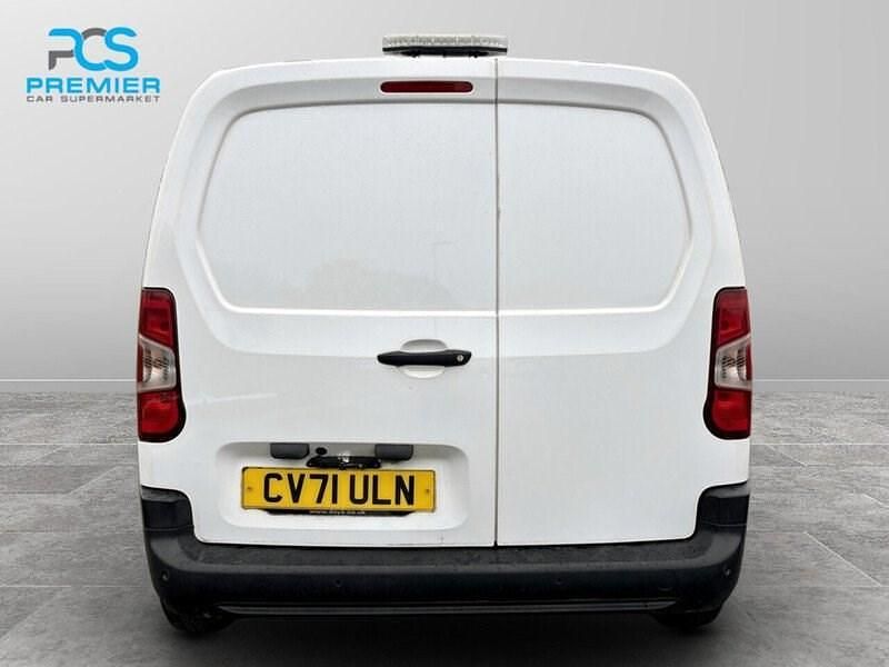 Second-hand Peugeot Partner Premium 2021 Alb Monovolum