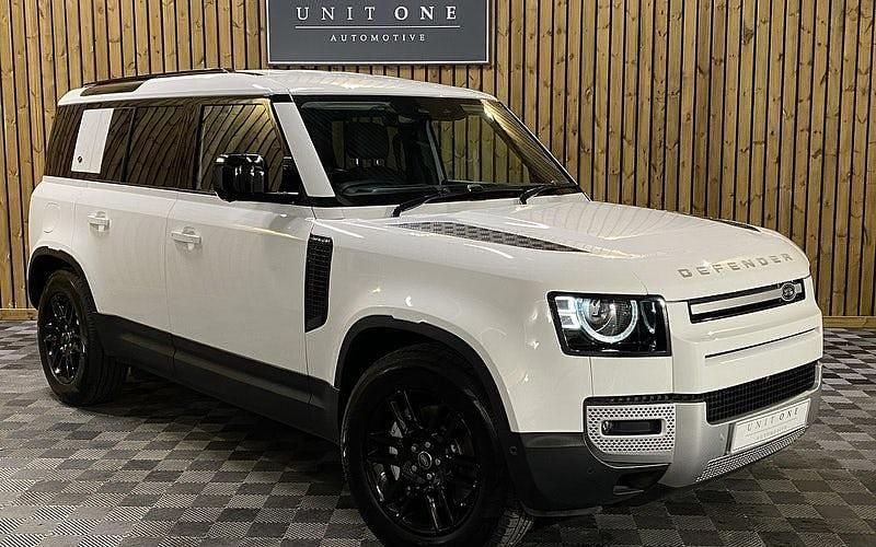 Used Land Rover Defender SE 300 HP (220 kW) 2023 Estate