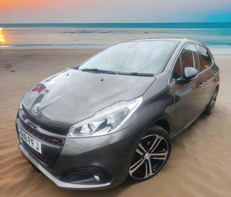 Used Peugeot 208 GT-line 110 HP (80 kW) 2018 Grey Hatchback