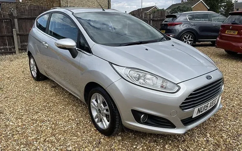 Used Ford Fiesta Zetec 82 HP (60 kW) 2017 Hatchback