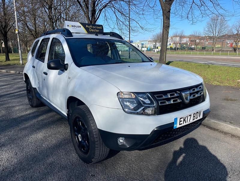 Used Dacia Duster Ambiance 2017 White SUV