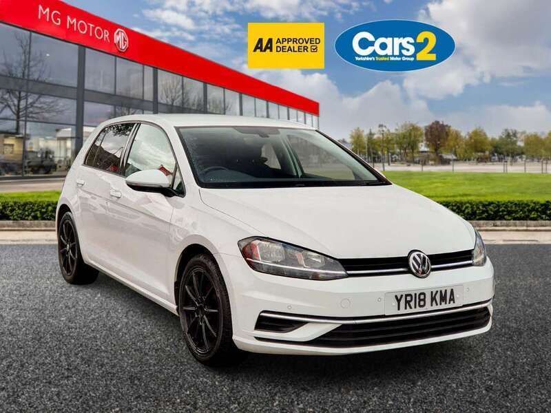 White Used 2018 VW Golf VII SE Hatchback | £9,330 (Good price) - Image 1/4