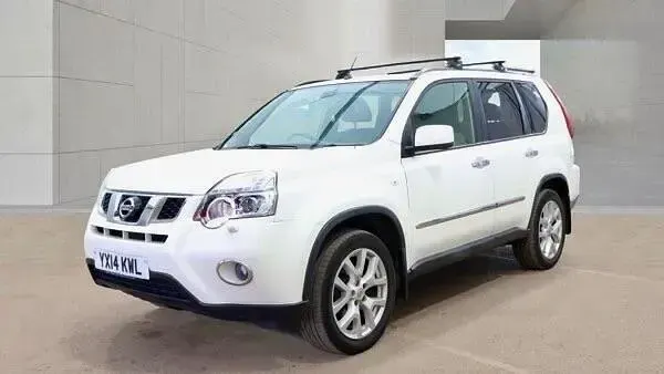 Used Nissan X-Trail Tekna 2014 White SUV