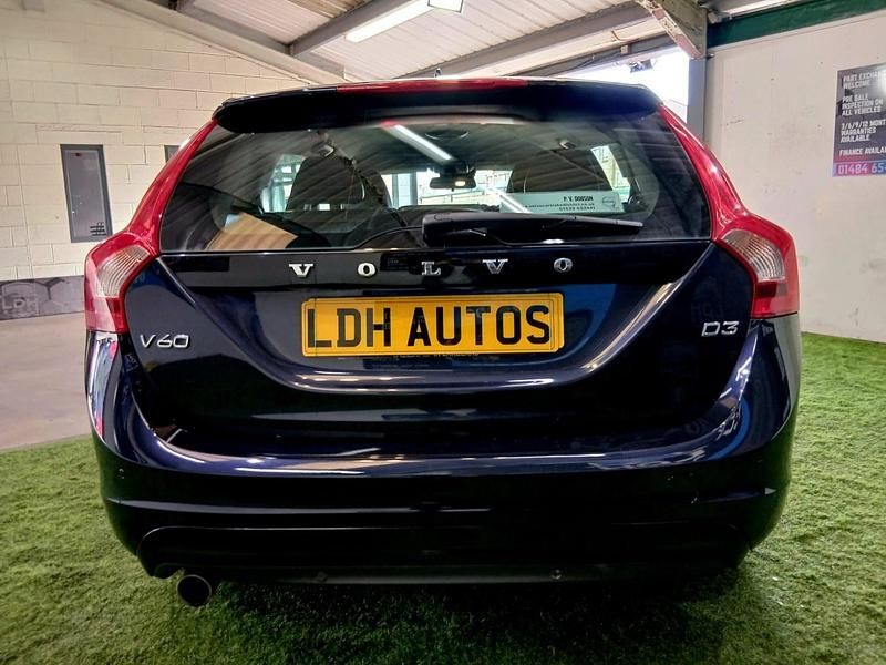 Usado Volvo V60 Business Edition 2018 Azul Carrinha