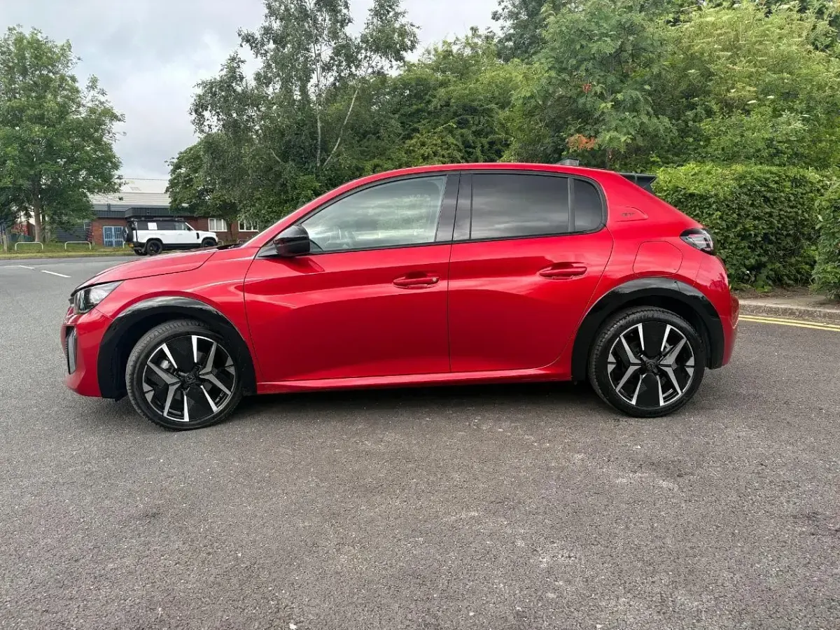 Used Peugeot 208 GT 99 HP (72 kW) 2025 Red Hatchback