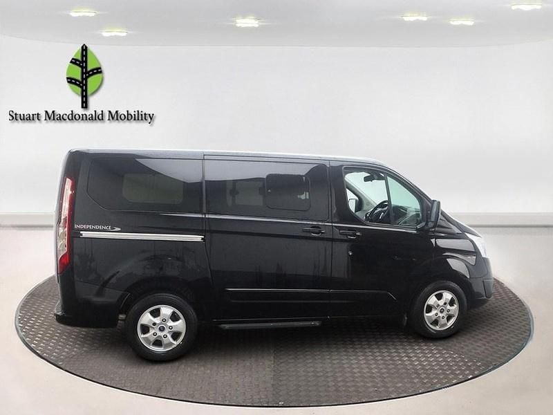 Used Ford Tourneo Titanium 130 HP (95 kW) 2018 Black MPV