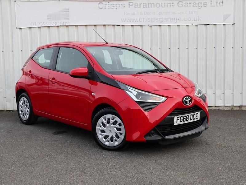 Red Used 2018 Toyota Aygo X-play Hatchback | £8,295 (Fair price) - Image 1/3