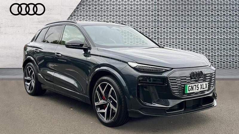 Grey Used 2025 Audi Q6 e-tron Advanced SUV | £62,950 (Fair price) - Image 1/4