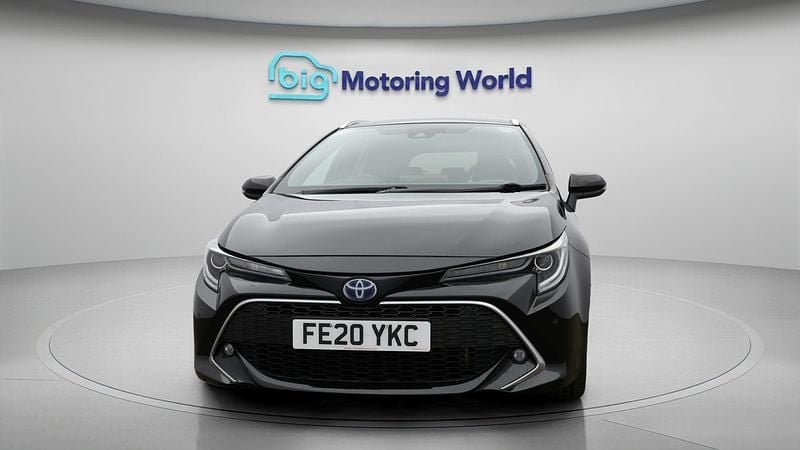Used Toyota Corolla 184 HP (135 kW) 2020 Black Estate