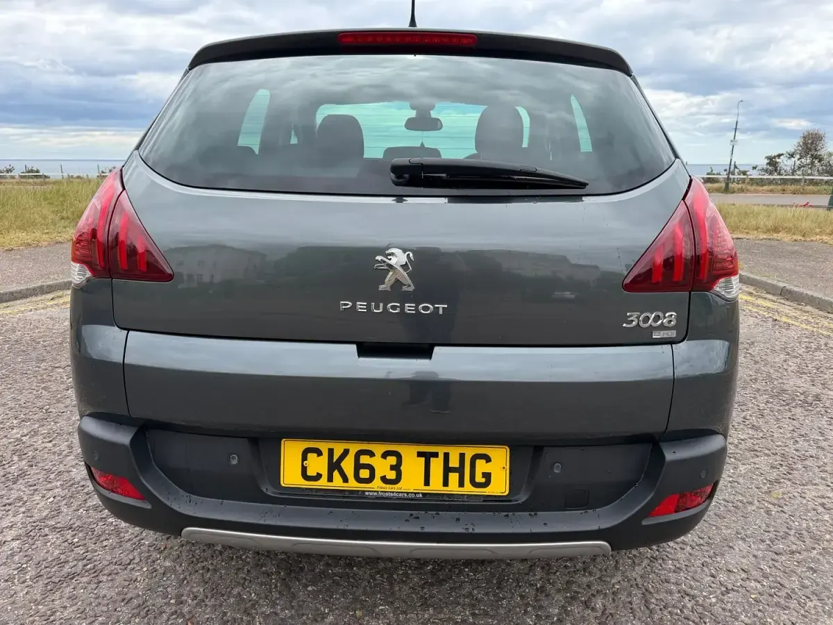 Second-hand Peugeot 3008 Active 115 CP (84 kW) 2013 Gri Break