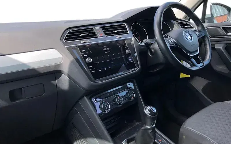 Used VW Tiguan SE 125 HP (91 kW) 2018 White SUV