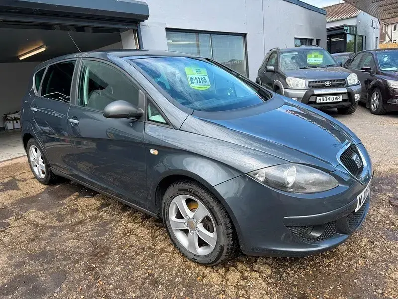 Używany Seat Altea Reference 102 KM (75 kW) 2007 Szary Minivan
