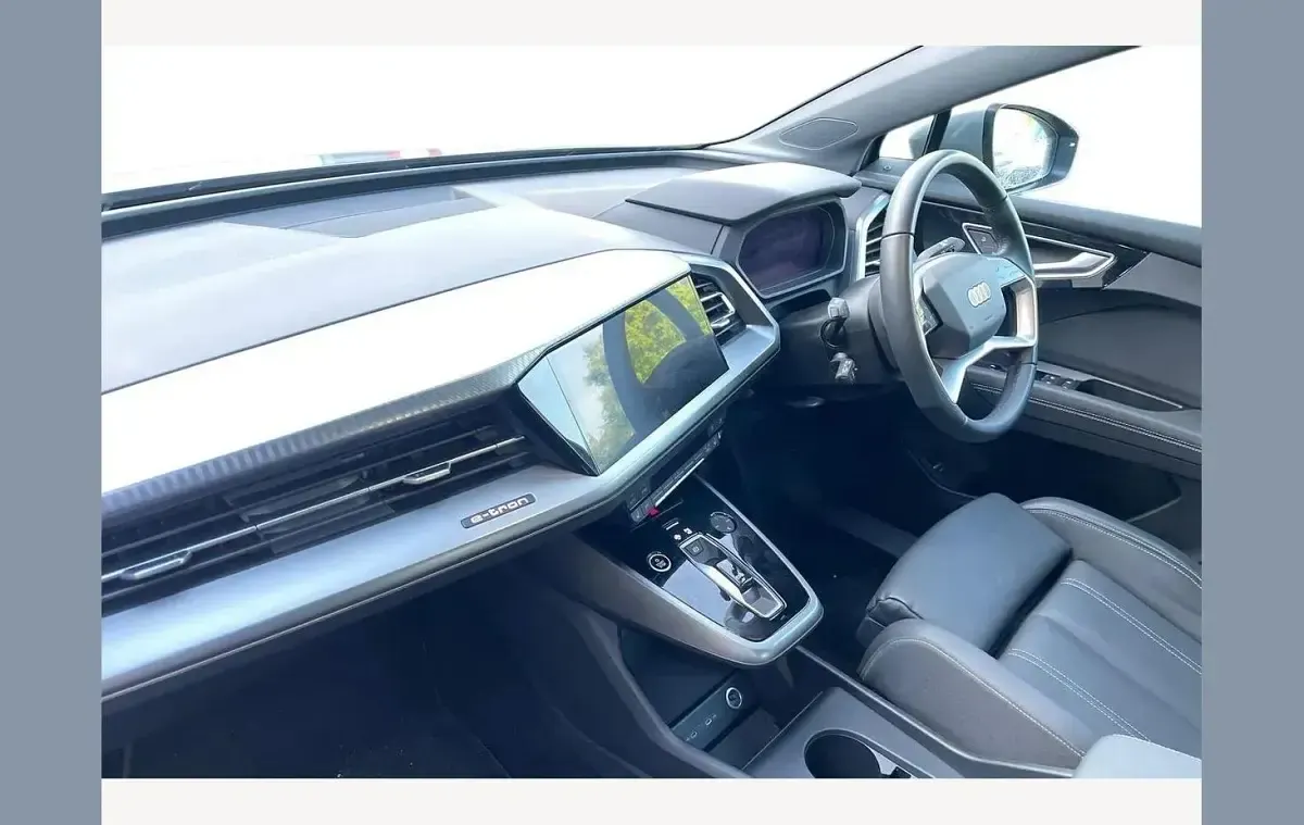 Used Audi Q4 e-tron Sport 210 kW (286 HP) 2024 Grey SUV