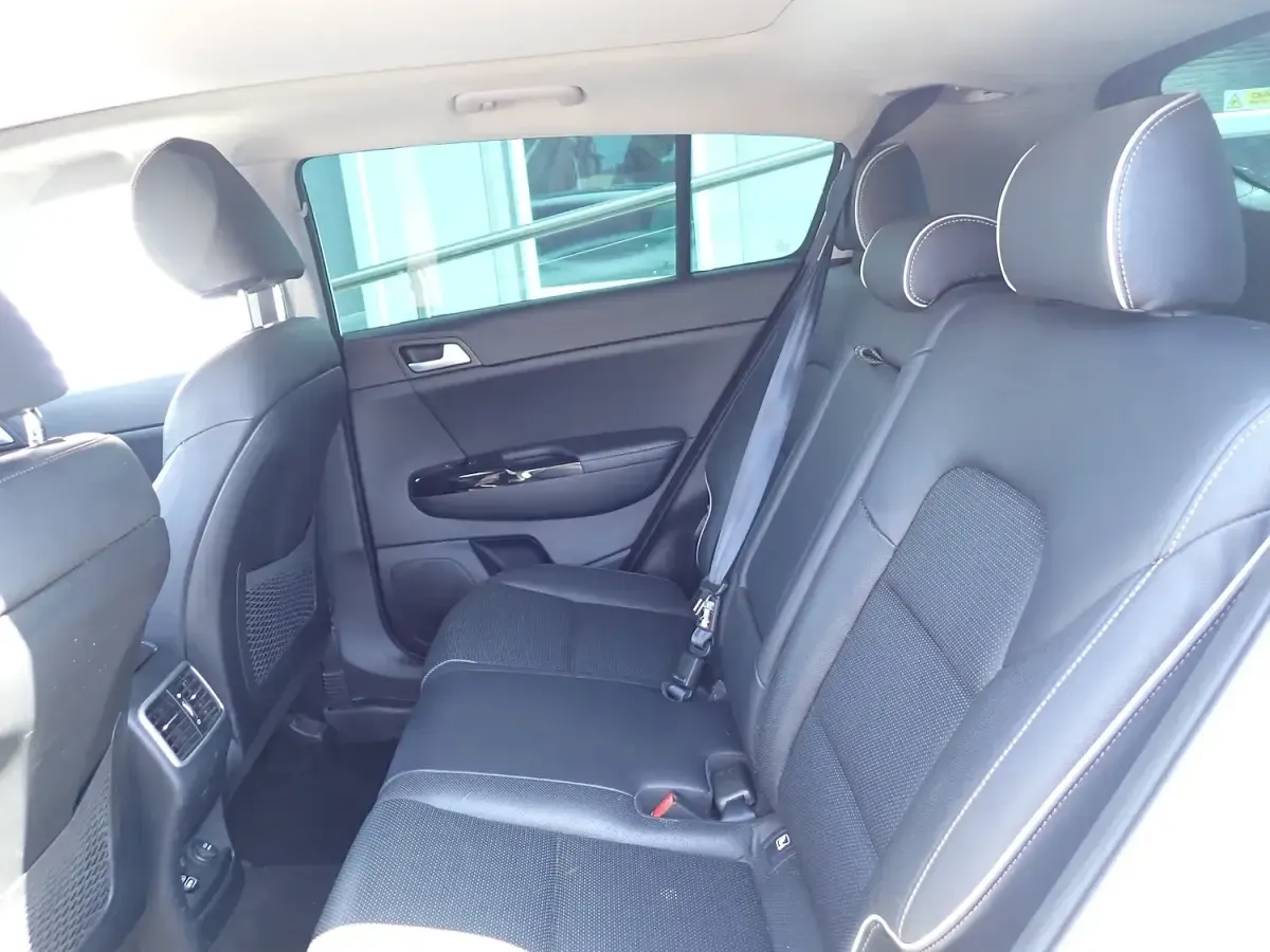 Used Kia Sportage 114 HP (83 kW) 2018 White SUV
