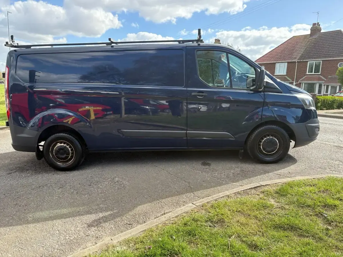 Usado Ford Transit Custom 100 CV (73 kW) 2014 Azul Van