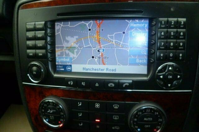 Used Mercedes R320 SE 2006 MPV