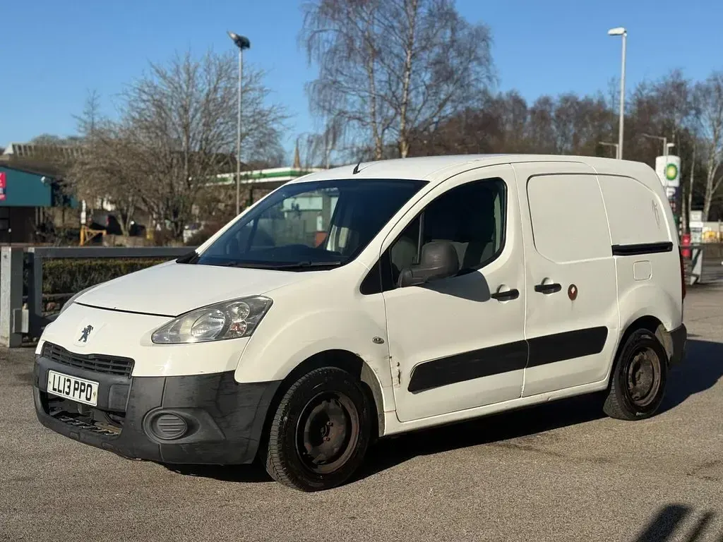 Used Peugeot Partner 2013 White