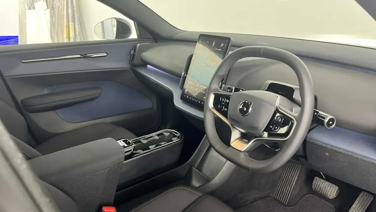 Used Volvo EX30 Performance 314 kW (428 HP) 2025 Grey SUV