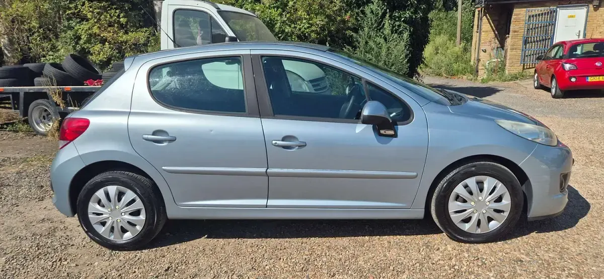 Used Peugeot 207 Active 2011 Blue Hatchback