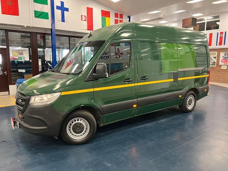 Used Mercedes Sprinter 163 HP (119 kW) 2019 White Van