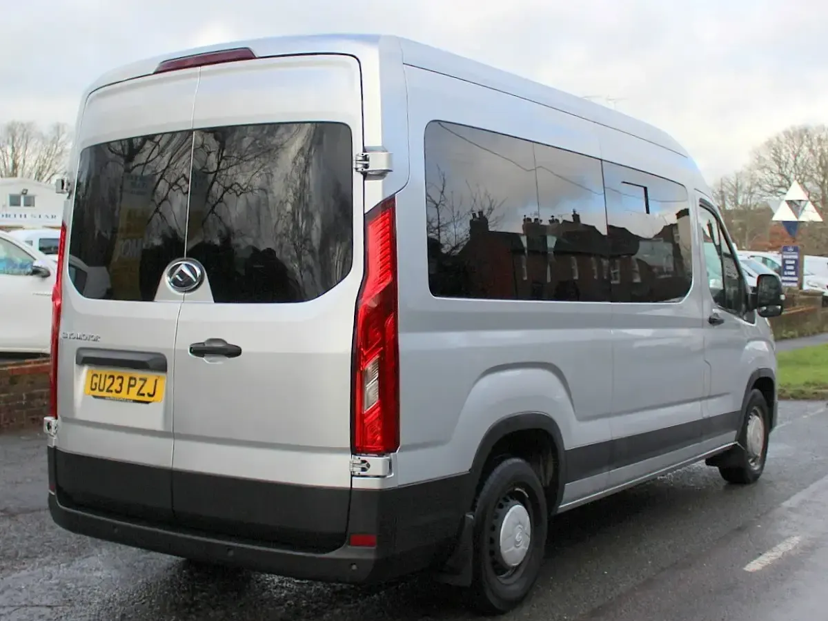 Used Maxus V90 163 HP (119 kW) 2023 Silver Van