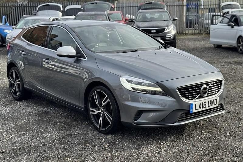 Used Volvo V40 R-Design Pro 150 HP (110 kW) 2018 Grey Hatchback