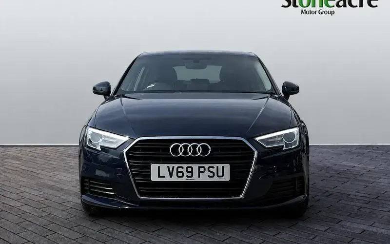 Used Audi A3 Sportback 150 HP (110 kW) 2019 Blue Hatchback