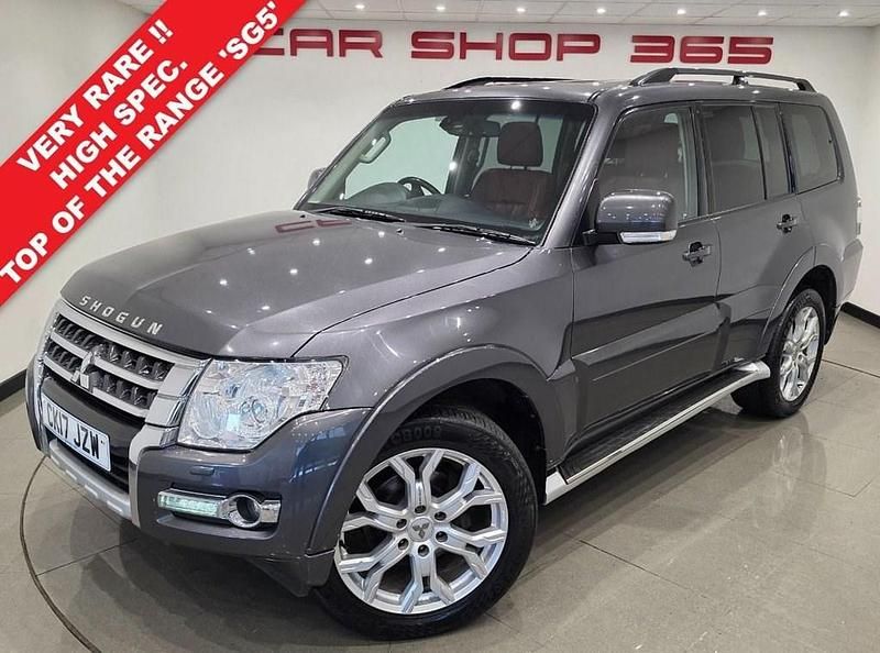 Used Mitsubishi Shogun 187 HP (137 kW) 2017 Grey SUV