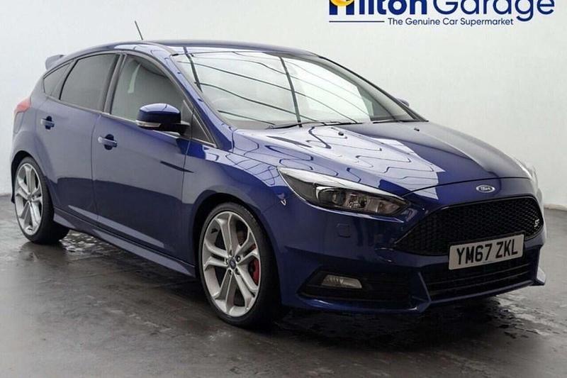 Used Ford Focus ST 185 HP (136 kW) 2017 Hatchback
