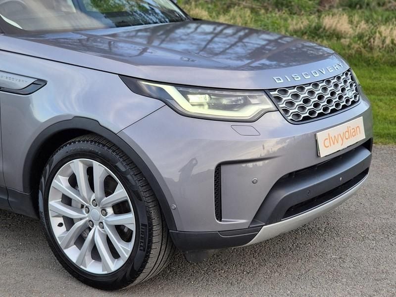 Used Land Rover Discovery 5 SE 2023 Grey SUV