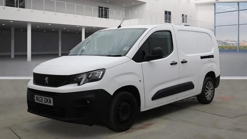 Used Peugeot Partner 2021 White MPV