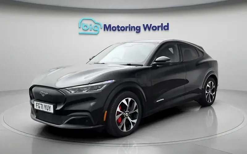 Usado Ford Mustang Standard Range 269 HP (197 kW) 2021 Preto Carrinha