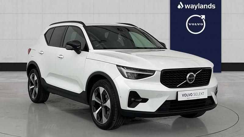 White Used 2024 Volvo XC40 Plus SUV | £31,391 (Fair price) - Image 1/4