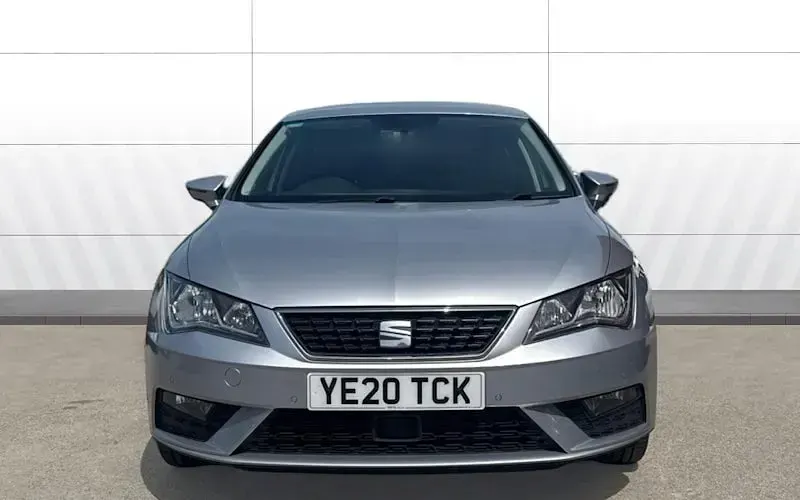 Used Seat Leon SE Dynamic 116 HP (85 kW) 2020 Silver Hatchback