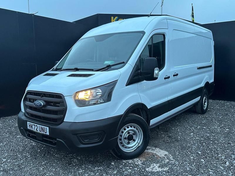 Usado Ford Transit 130 HP (95 kW) 2022 Branco Van