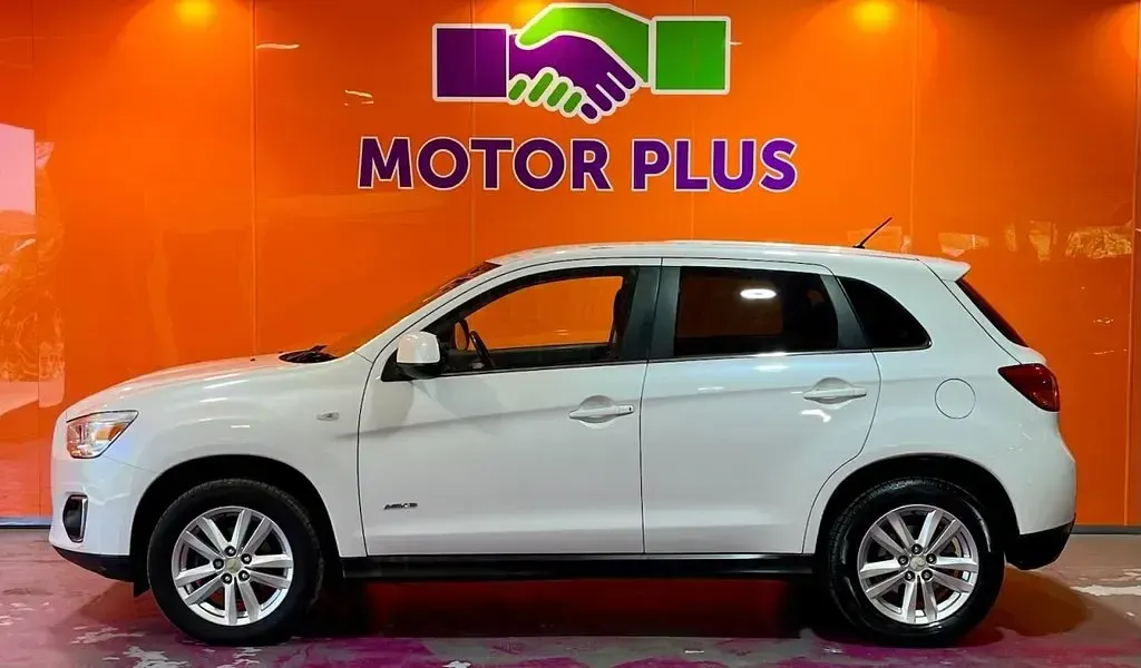 Used Mitsubishi ASX 114 HP (83 kW) 2014 White SUV