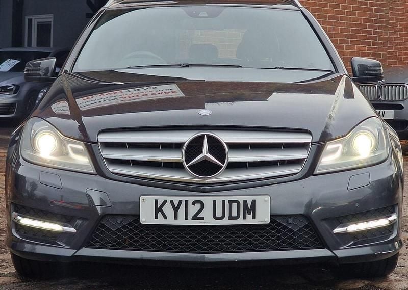 Used Mercedes C220 170 HP (125 kW) 2012 Black Estate
