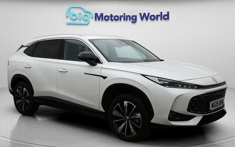 White Used 2025 MG HS SE SUV | £18,555 (Expensive) - Image 1/4